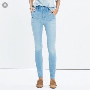 Rivet and thread high rise jeans